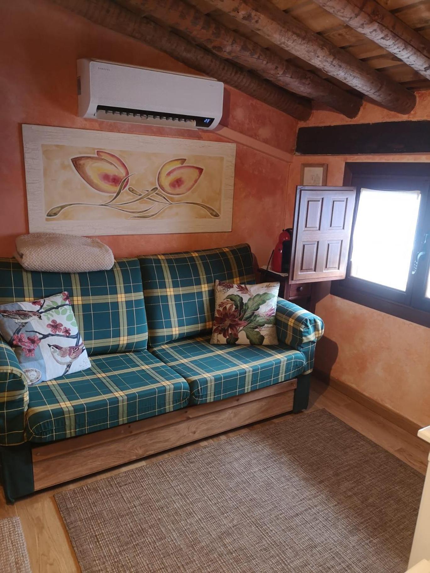 Atico Piron Apartment Adrada de Piron Bagian luar foto